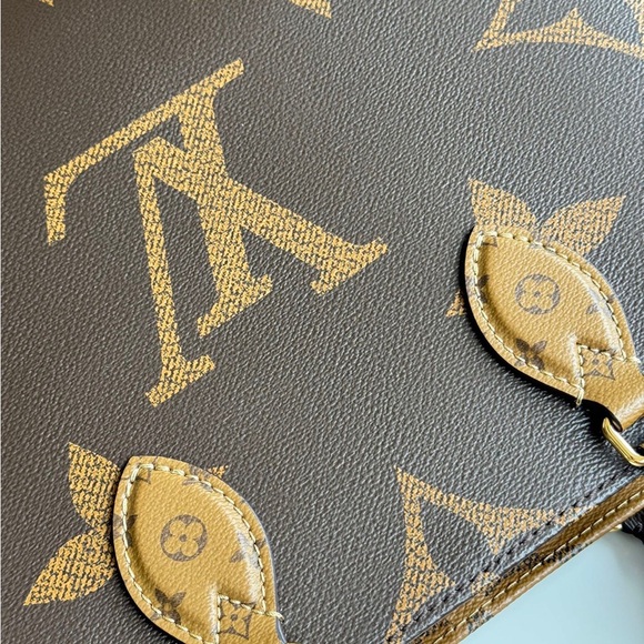 Louis Vuitton Brown Monogram Tote Bag - Picture 4 of 9